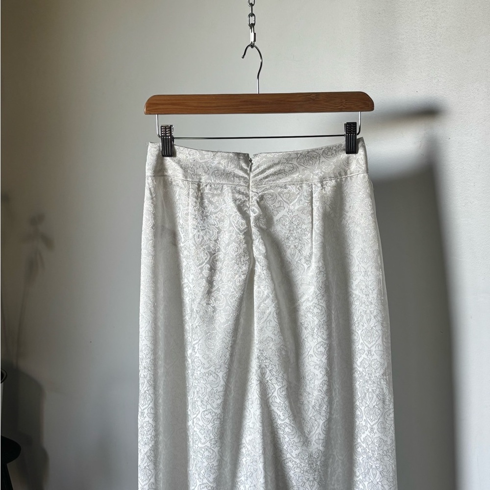 Forever 21 White Patterned Trousers - Picture 8 of 10